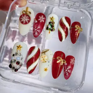 3D Christmas Tree Gem Press On Nails Red Gold Fake Nails 2