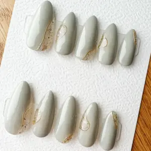 Ash grey reusable handmade gel press on nails fake nails smoky neutral