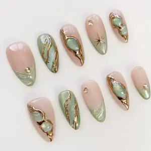 Aura Green Cat Eye Press On Nails 3D Gold Chrome Star Fake Nails 3