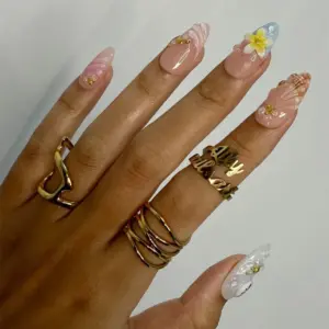 Blush Shell Press On Nails 3D Starfish Plumeria 7