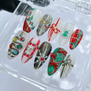 Christmas Plaid Holly Press On Nails 2