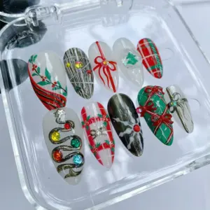 Christmas Plaid Holly Press On Nails 3