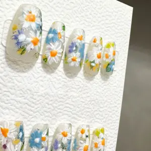 Daisy Press On Nails Reusable Handmade Gel Fake Nails 3