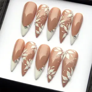 Elegant Floral Press On Nails Bridal French Fake Nails 4