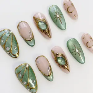 Emerald Gold Press On Nails 3D Gem Star Moon 4