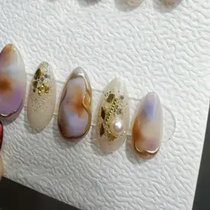 Gilded Rose Quartz Press On Nails Reusable Handmade Fake Nails 2