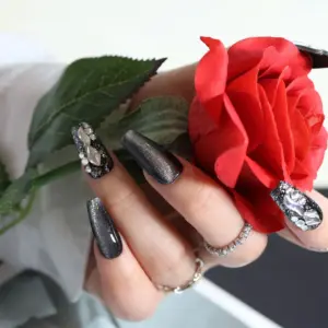 Metallic Black 3D Press On Nails Silver Rhinestone Fake Nails 5