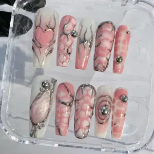Pink Heart Press On Nails Silver Chrome Y2K Fake Nails 4