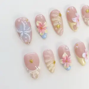 Starfish Bloom Press On Nails Floral Shell Fake Nails 1